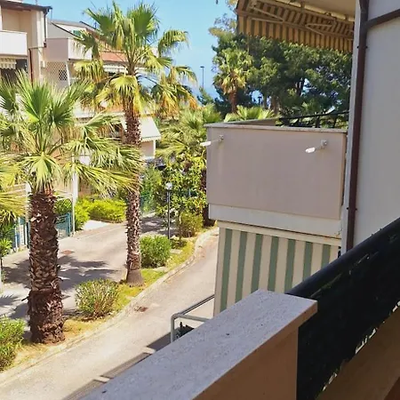 Riva Del Sole * جوليانوفا